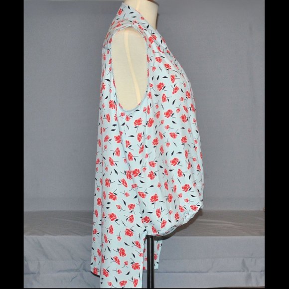 New Jones New York Sleeveless Blouse Size Large Blue & Red Poppy Floral Print - Picture 3 of 9